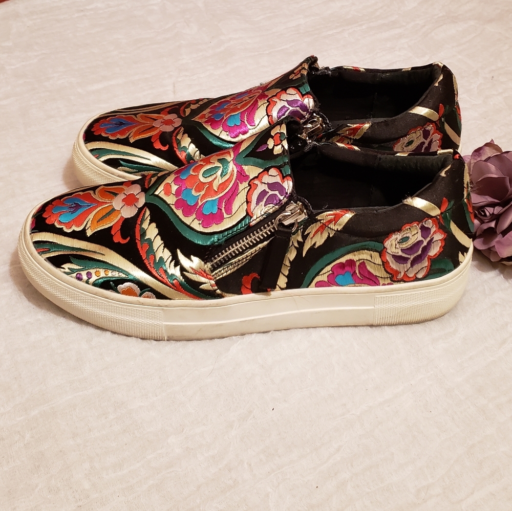 Steve Madden Geary Embroidered Sneakers sz 8 - Picture 4 of 14